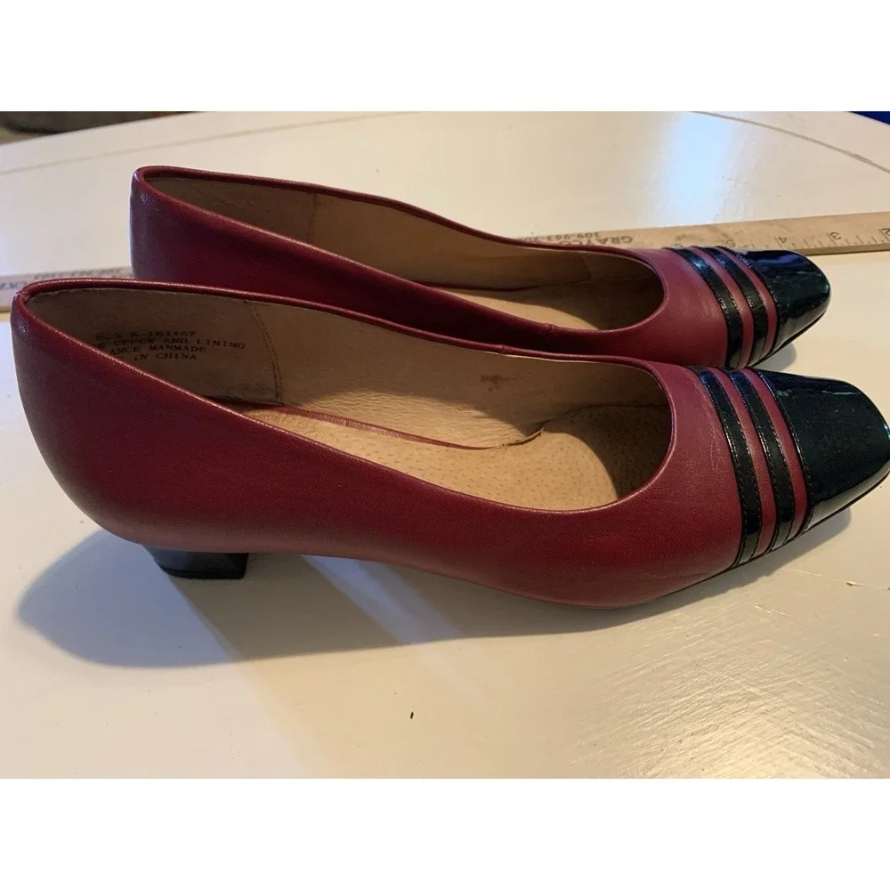 Auditions Vintage Leather Burgundy Black Cap Toe Womens Classic Retro Pumps 8.5N